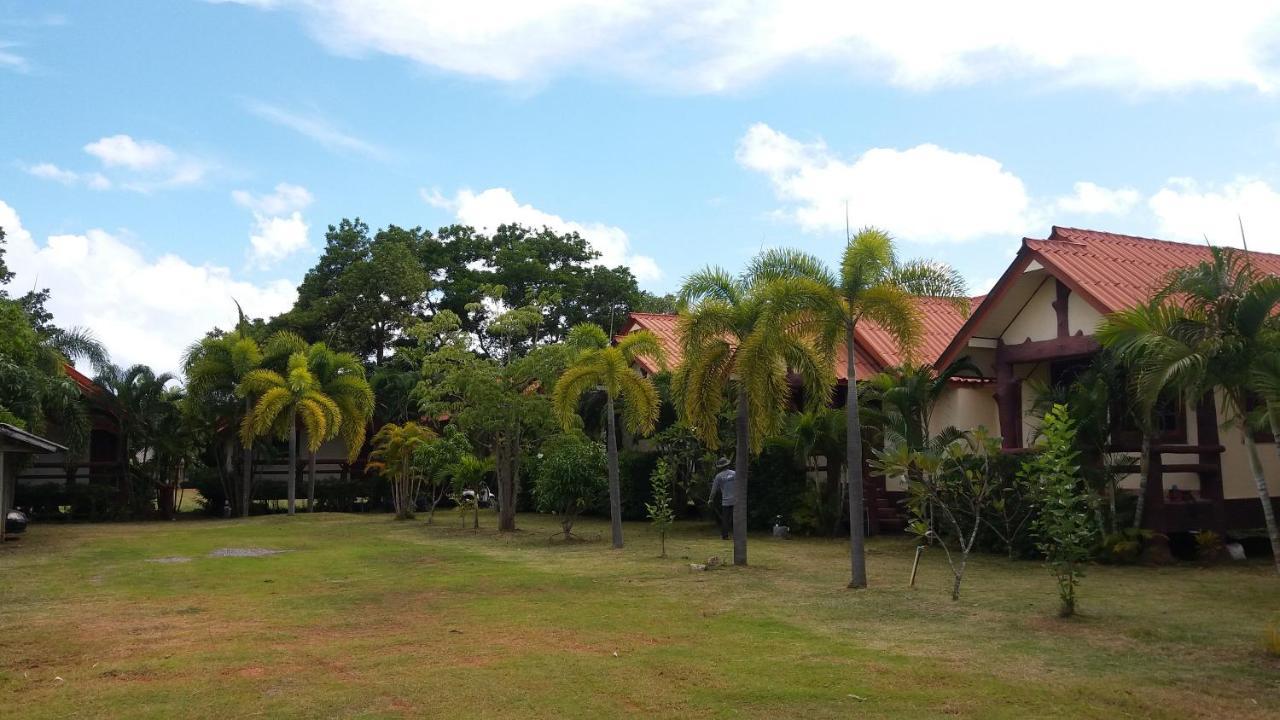 Lanta School Beach Resort Ko Lanta Exterior foto