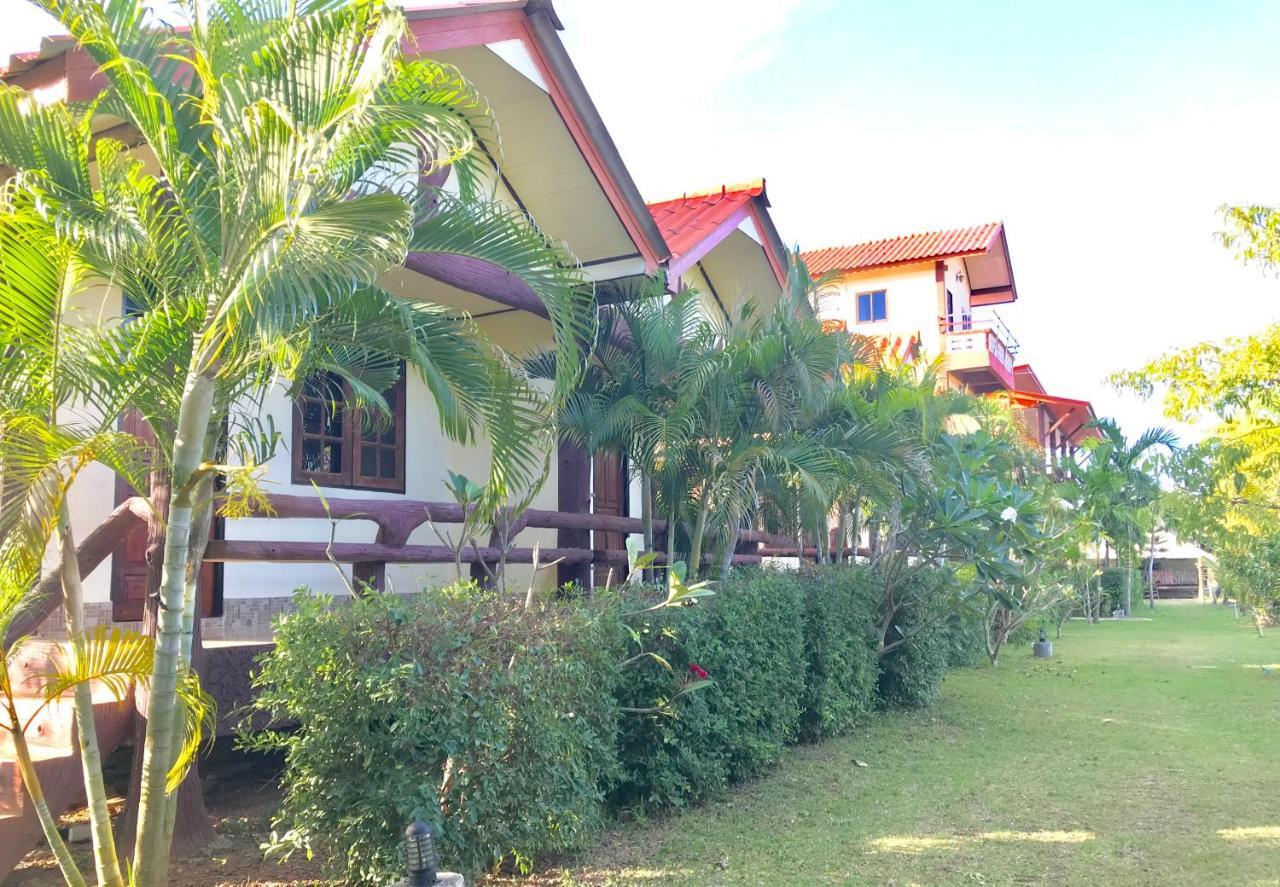 Lanta School Beach Resort Ko Lanta Exterior foto